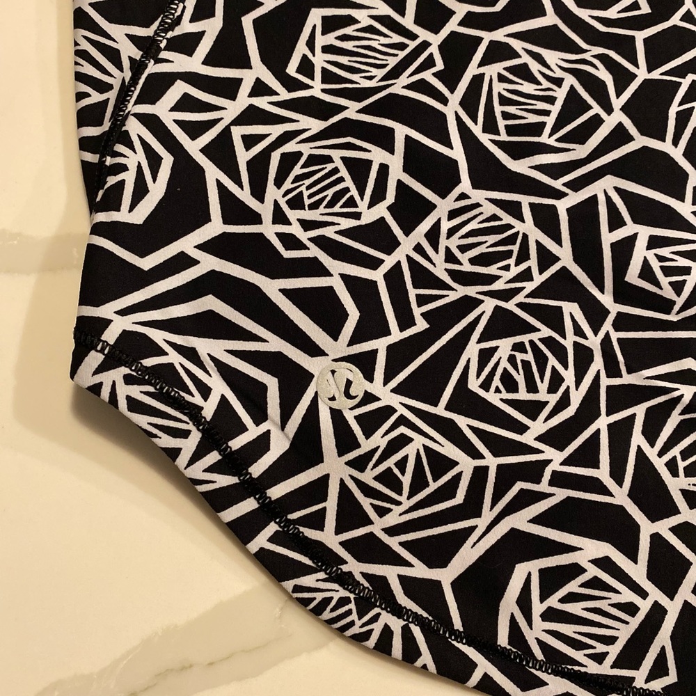 Women’s LuluLemon Size 8 Tank